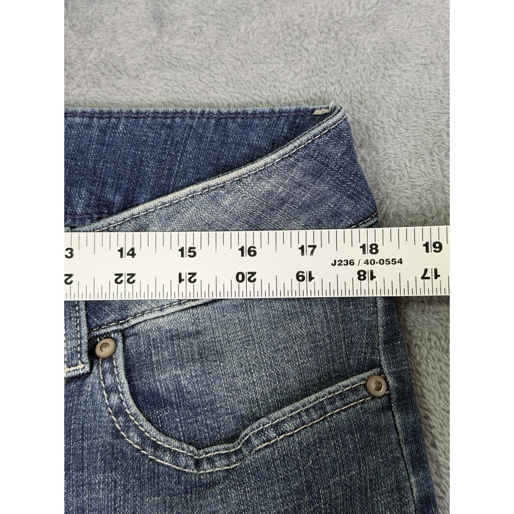 New Wrangler Jeans Womens 33/15 Blue Medium Wash Mid Rise Straight Leg Denim - Picture 3 of 9